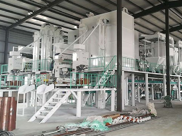成套<a href=http://http://www.qimokatong.com/product/6/ target=_blank class=infotextkey>玉米加工機(jī)械</a>